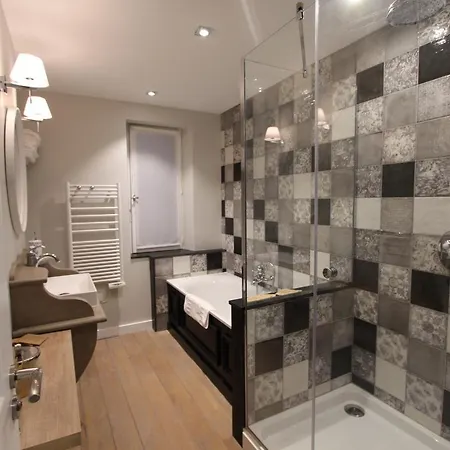 Demeure Opus Bed & Breakfast